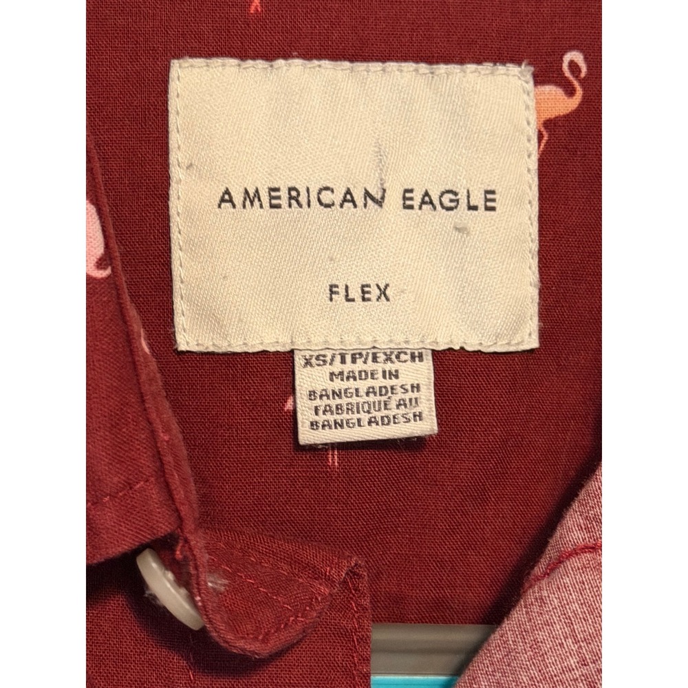 American Eagle Flex Men Shirt XS Flamingos Button Up Dark Red Stretch Valentine - Picture 11 of 13
